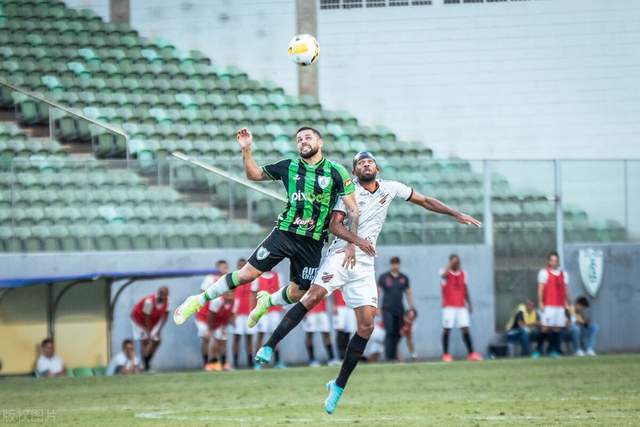 官方：小西蒙尼当选马竞2-1阿拉维斯全场最佳